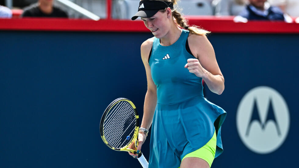 Wozniacki wins WTA return match after layoff since 2020